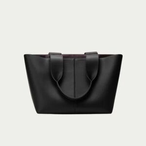 Freja Lafayette Tote Bag